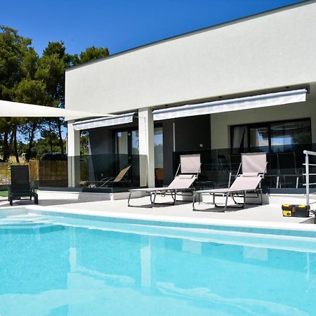 Villa Sportiva Zadar With Private Heated Pool Екстериор снимка