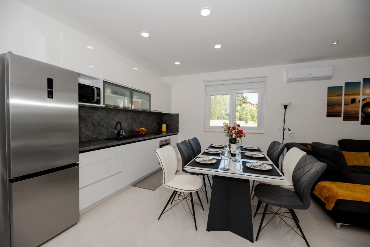 Villa Sportiva Zadar With Private Heated Pool Екстериор снимка