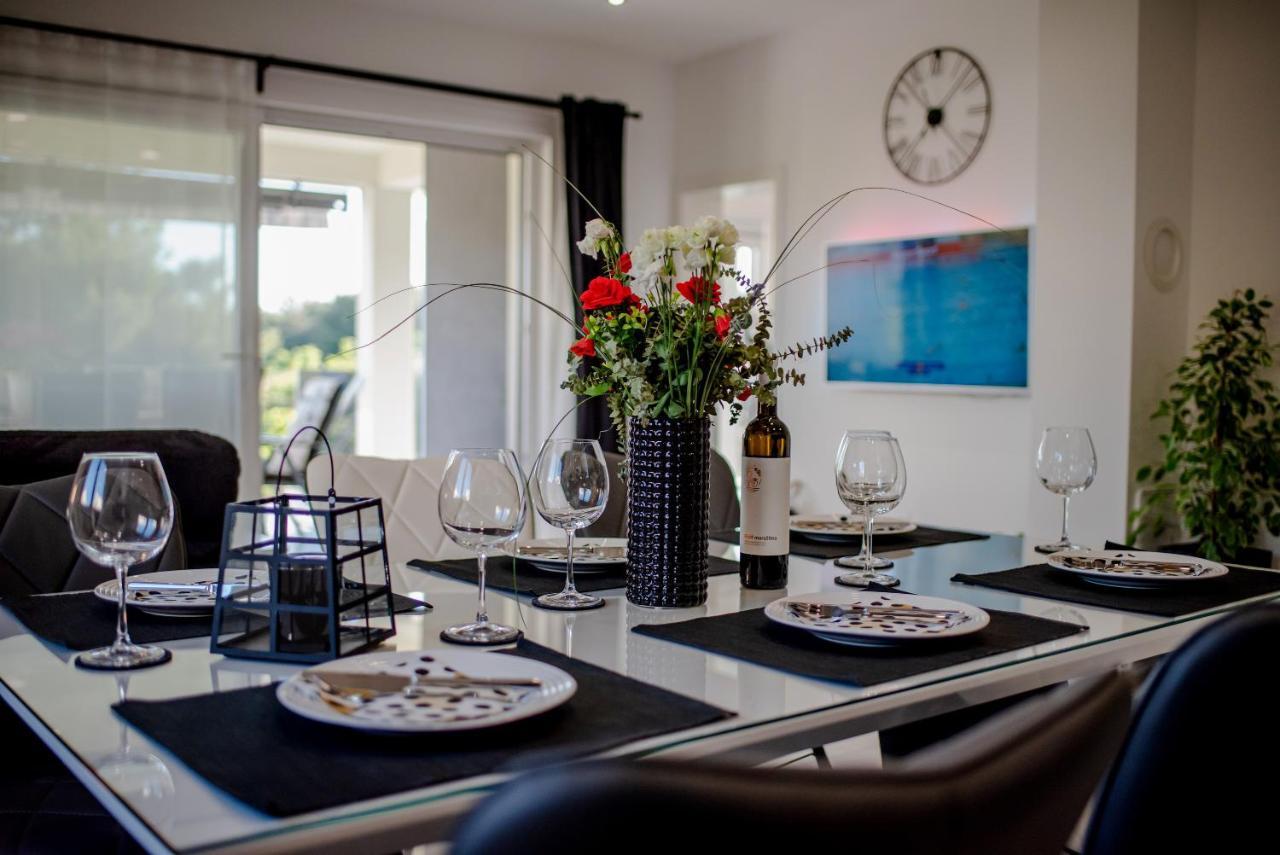 Villa Sportiva Zadar With Private Heated Pool Екстериор снимка