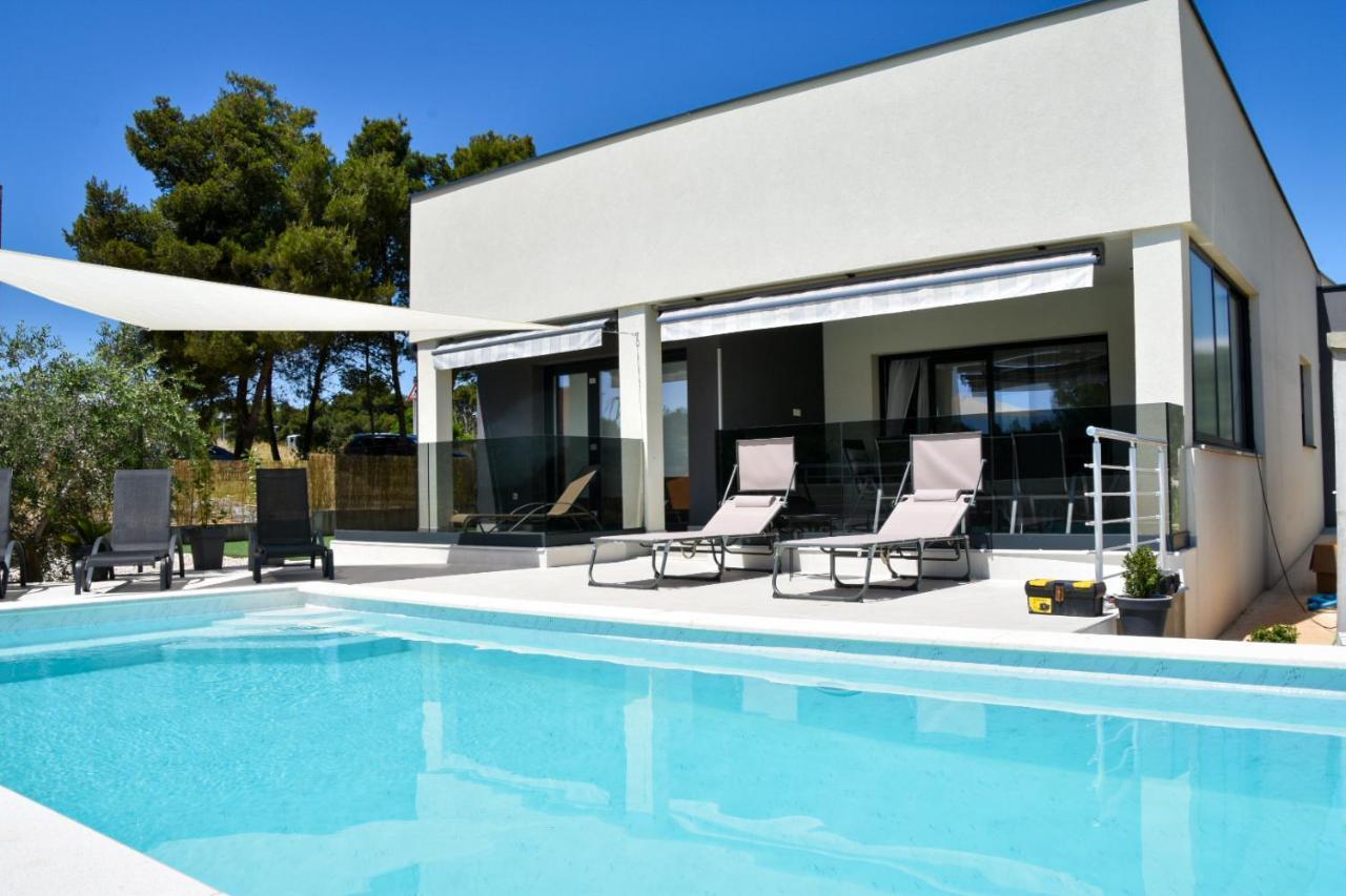 Villa Sportiva Zadar With Private Heated Pool Екстериор снимка